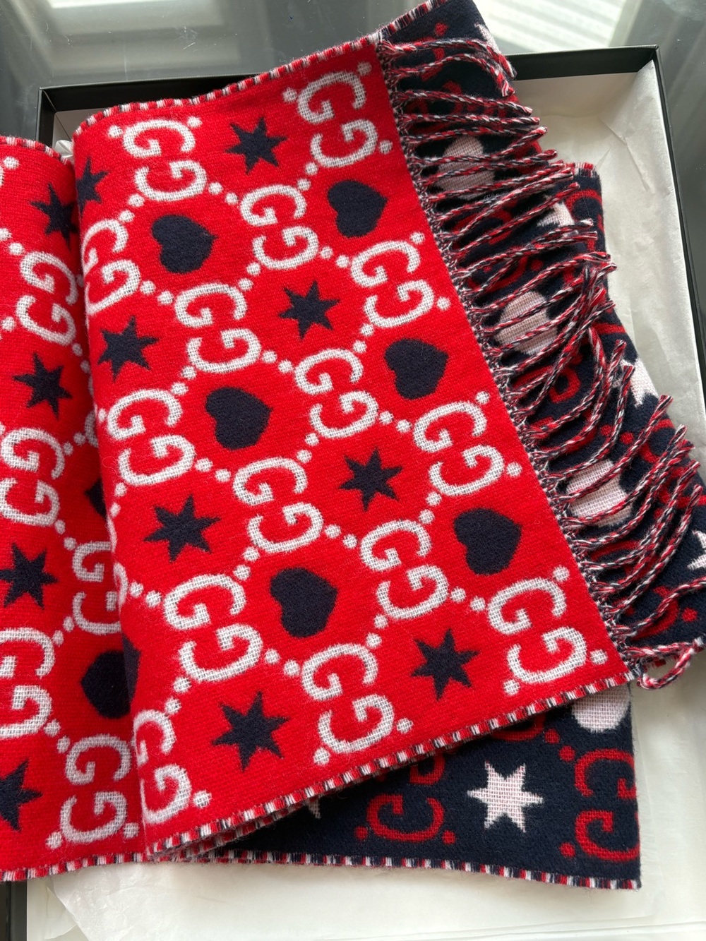 Gucci Heart & Star Scarf - Picture 2 of 7